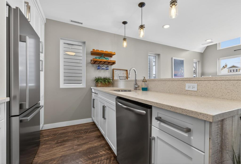 902 Dorchester, 2 Bedrooms Bedrooms, 8 Rooms Rooms,2 BathroomsBathrooms,Condominium,For Sale,Dorchester