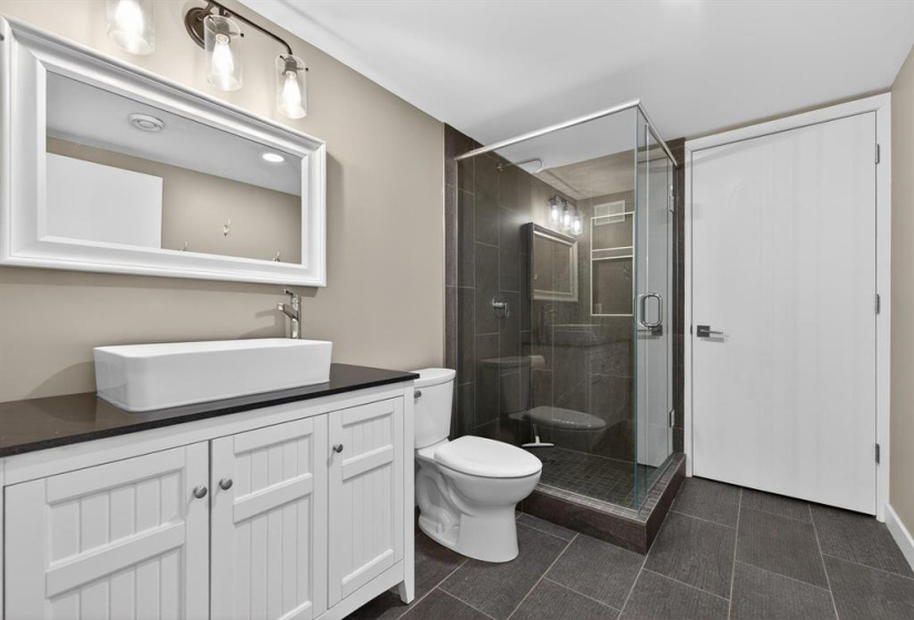 902 Dorchester, 2 Bedrooms Bedrooms, 8 Rooms Rooms,2 BathroomsBathrooms,Condominium,For Sale,Dorchester