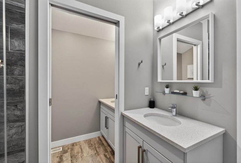 902 Dorchester, 2 Bedrooms Bedrooms, 8 Rooms Rooms,2 BathroomsBathrooms,Condominium,For Sale,Dorchester