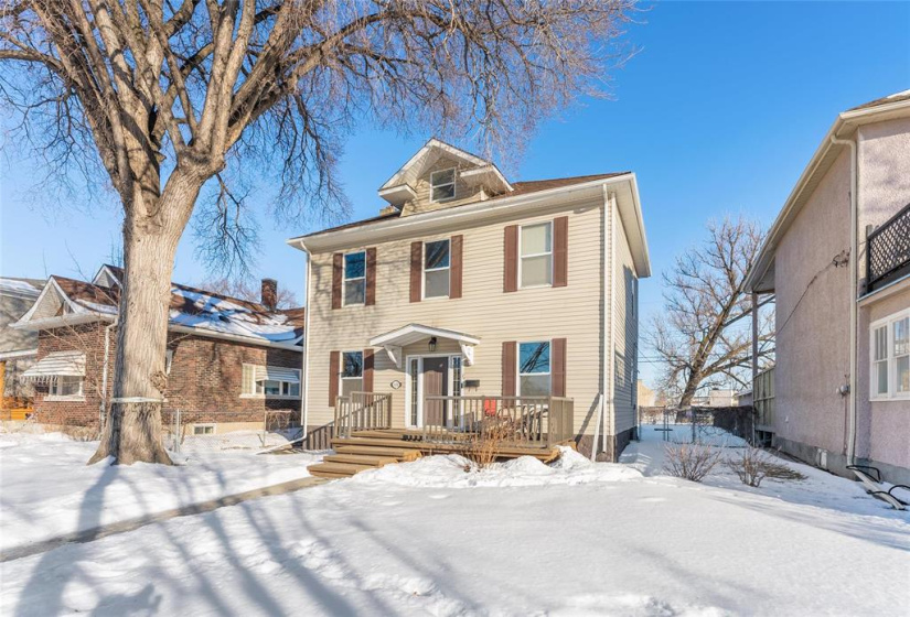 Welcome to 630 St Jean Baptiste. West facing porch with great sunset views and watching the activity in Provencher Park. Shingles 2025