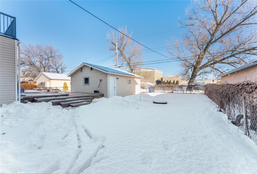 Side yard with fire pit