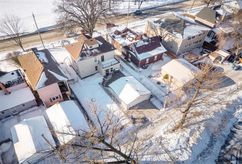 630 St Jean Baptiste, 3 Bedrooms Bedrooms, 15 Rooms Rooms,3 BathroomsBathrooms,Residential,For Sale,St Jean Baptiste