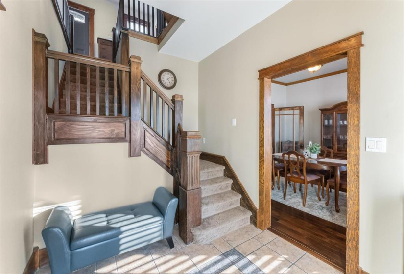 Spacious front entrance. with centre plan staircase to upper level.