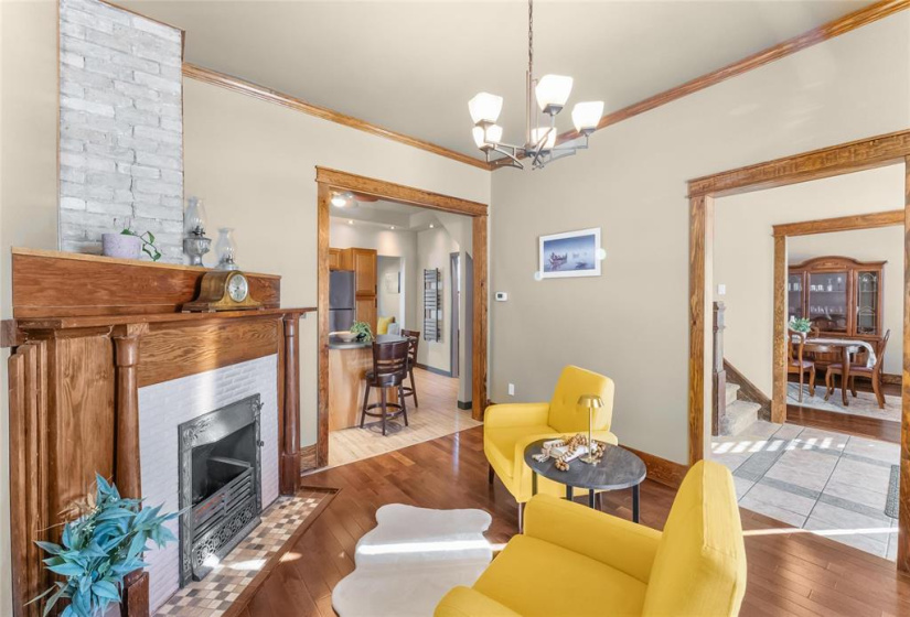 Views to kitchen, entrance and dining room