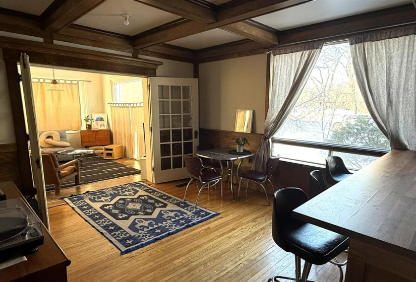 662 Gertrude, 4 Bedrooms Bedrooms, 16 Rooms Rooms,3 BathroomsBathrooms,Residential,For Sale,Gertrude