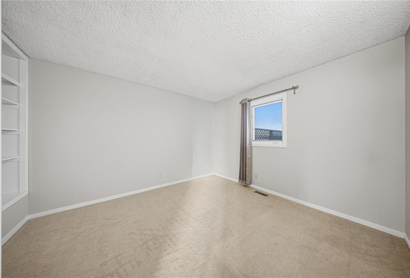 7 Findlay, 3 Bedrooms Bedrooms, 8 Rooms Rooms,2 BathroomsBathrooms,Residential,For Sale,Findlay