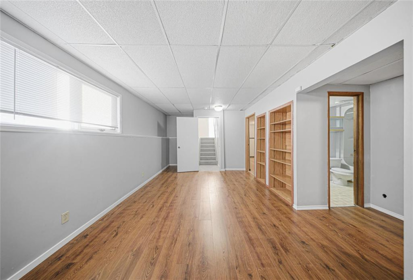 7 Findlay, 3 Bedrooms Bedrooms, 8 Rooms Rooms,2 BathroomsBathrooms,Residential,For Sale,Findlay