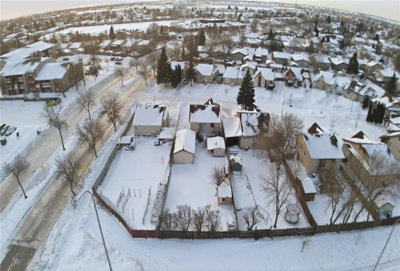 7 Findlay, 3 Bedrooms Bedrooms, 8 Rooms Rooms,2 BathroomsBathrooms,Residential,For Sale,Findlay