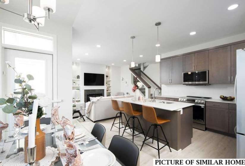 47 Hollander, 5 Bedrooms Bedrooms, 11 Rooms Rooms,3 BathroomsBathrooms,Residential,For Sale,Hollander