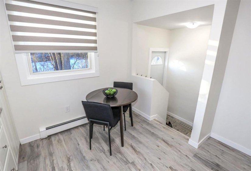 584 Guilbault, 2 Bedrooms Bedrooms, 5 Rooms Rooms,1 BathroomBathrooms,Residential,For Sale,Guilbault