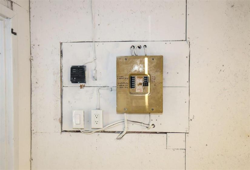 584 Guilbault, 2 Bedrooms Bedrooms, 5 Rooms Rooms,1 BathroomBathrooms,Residential,For Sale,Guilbault