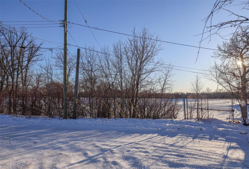 584 Guilbault, 2 Bedrooms Bedrooms, 5 Rooms Rooms,1 BathroomBathrooms,Residential,For Sale,Guilbault