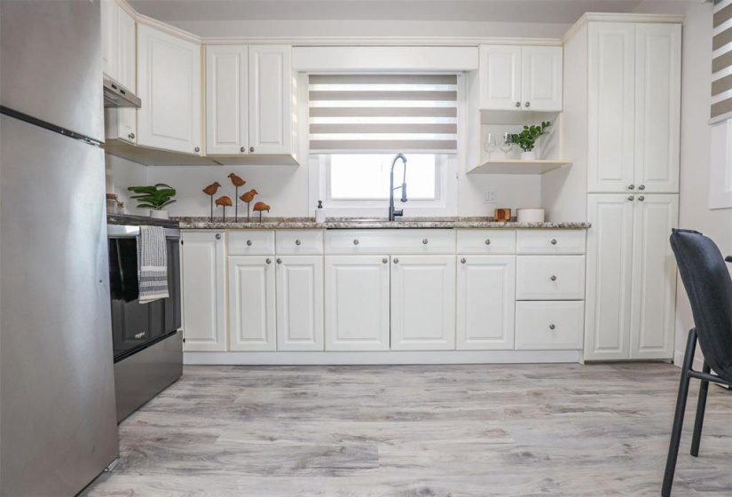 584 Guilbault, 2 Bedrooms Bedrooms, 5 Rooms Rooms,1 BathroomBathrooms,Residential,For Sale,Guilbault