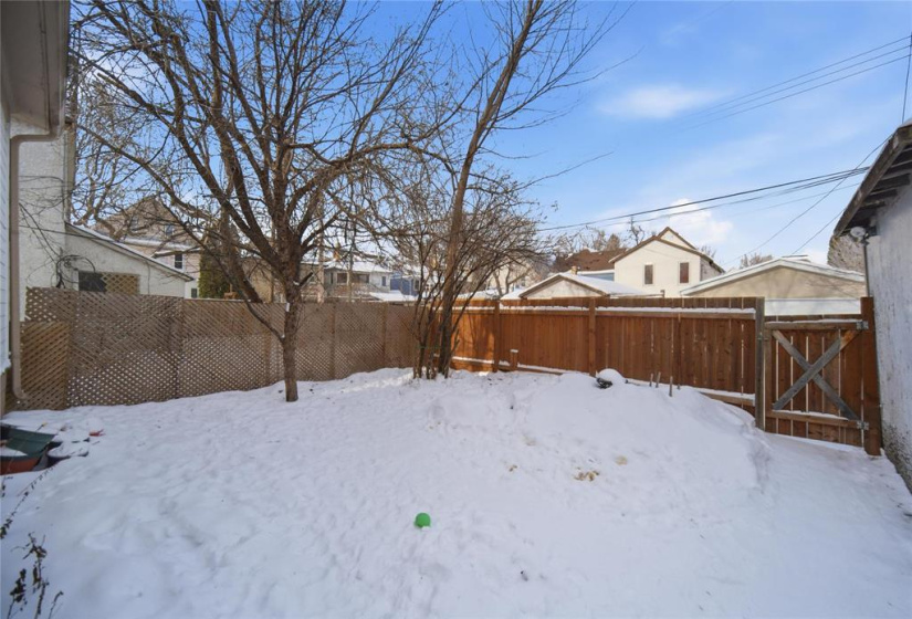 41 Fawcett, 3 Bedrooms Bedrooms, 15 Rooms Rooms,4 BathroomsBathrooms,Residential,For Sale,Fawcett