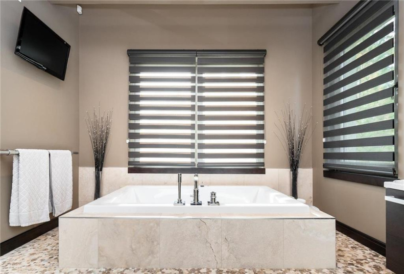 1 River Oak, 5 Bedrooms Bedrooms, 22 Rooms Rooms,5 BathroomsBathrooms,Residential,For Sale,River Oak