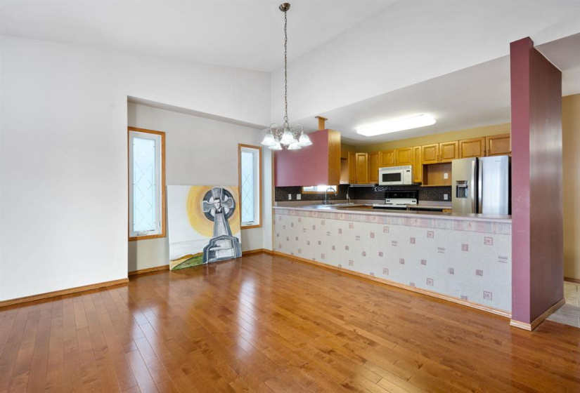 4025 Roblin, 3 Bedrooms Bedrooms, 13 Rooms Rooms,3 BathroomsBathrooms,Condominium,For Sale,Roblin