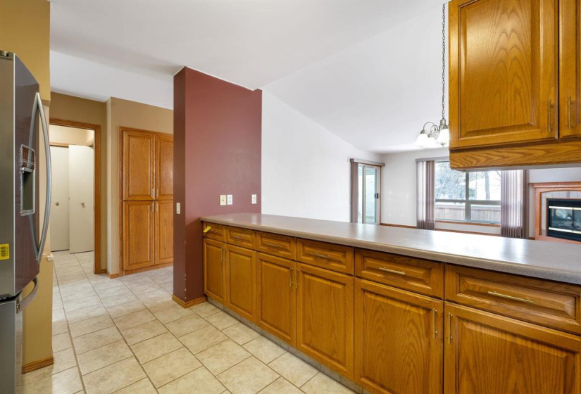 4025 Roblin, 3 Bedrooms Bedrooms, 13 Rooms Rooms,3 BathroomsBathrooms,Condominium,For Sale,Roblin