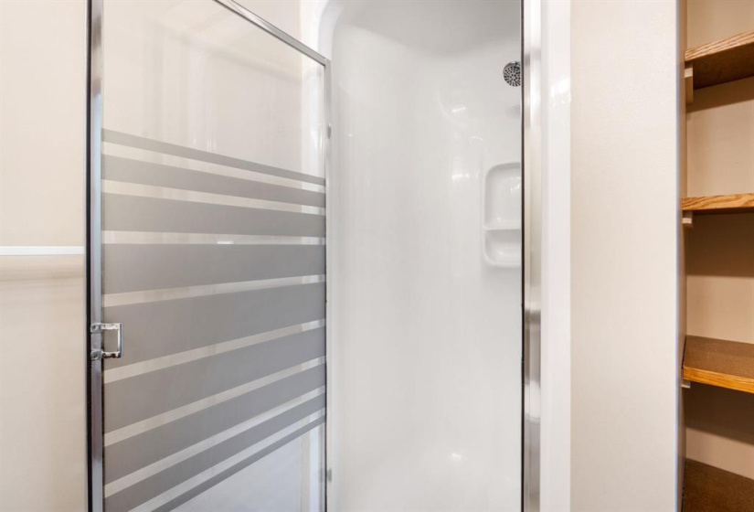 4025 Roblin, 3 Bedrooms Bedrooms, 13 Rooms Rooms,3 BathroomsBathrooms,Condominium,For Sale,Roblin