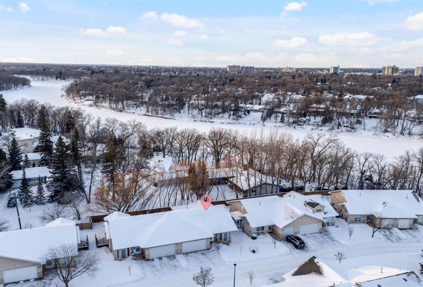 4025 Roblin, 3 Bedrooms Bedrooms, 13 Rooms Rooms,3 BathroomsBathrooms,Condominium,For Sale,Roblin