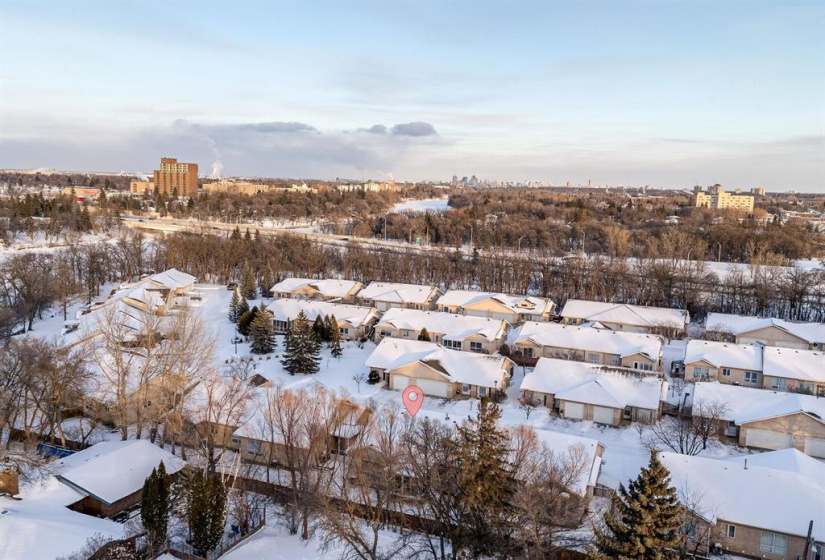 4025 Roblin, 3 Bedrooms Bedrooms, 13 Rooms Rooms,3 BathroomsBathrooms,Condominium,For Sale,Roblin