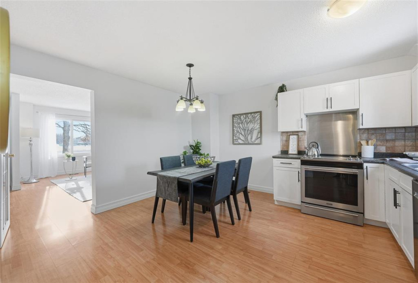 83 Apple, 3 Bedrooms Bedrooms, 8 Rooms Rooms,2 BathroomsBathrooms,Condominium,For Sale,Apple