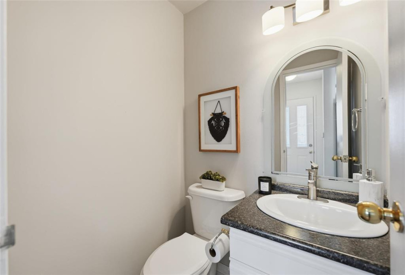 2 piece Main Floor powder room