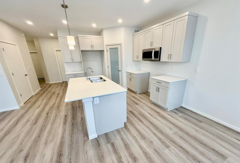 155 YALETON, 4 Bedrooms Bedrooms, 12 Rooms Rooms,3 BathroomsBathrooms,Residential,For Sale,YALETON