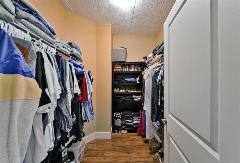 84 Snow, 2 Bedrooms Bedrooms, 7 Rooms Rooms,2 BathroomsBathrooms,Condominium,For Sale,Snow