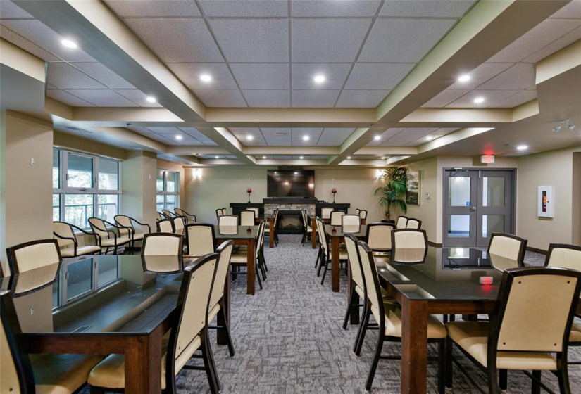 84 Snow, 2 Bedrooms Bedrooms, 7 Rooms Rooms,2 BathroomsBathrooms,Condominium,For Sale,Snow