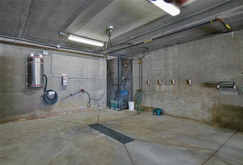 84 Snow, 2 Bedrooms Bedrooms, 7 Rooms Rooms,2 BathroomsBathrooms,Condominium,For Sale,Snow