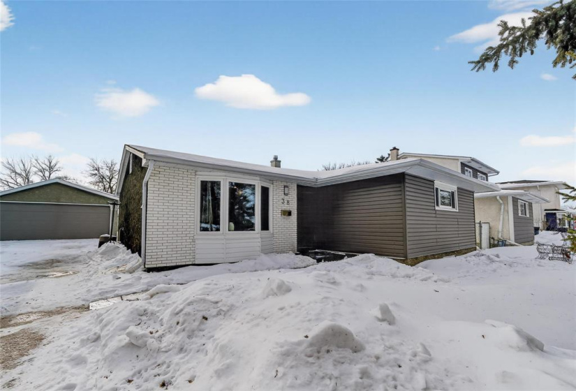 Welcome to 38 Eager Crescent!