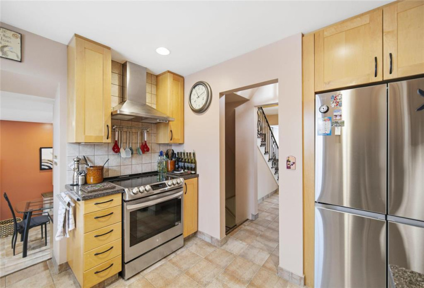 446 Kingston, 4 Bedrooms Bedrooms, 16 Rooms Rooms,2 BathroomsBathrooms,Residential,For Sale,Kingston