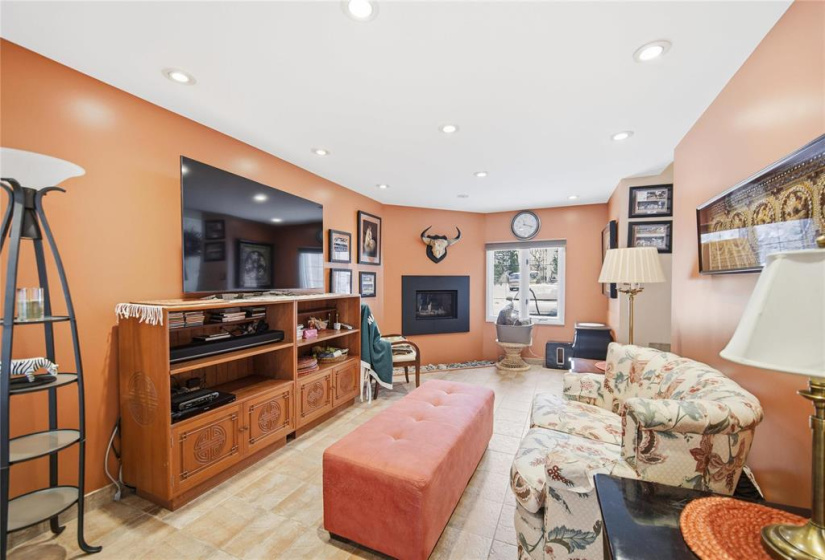 446 Kingston, 4 Bedrooms Bedrooms, 16 Rooms Rooms,2 BathroomsBathrooms,Residential,For Sale,Kingston