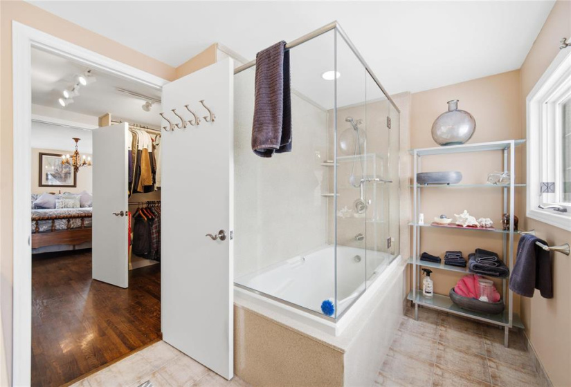 446 Kingston, 4 Bedrooms Bedrooms, 16 Rooms Rooms,2 BathroomsBathrooms,Residential,For Sale,Kingston