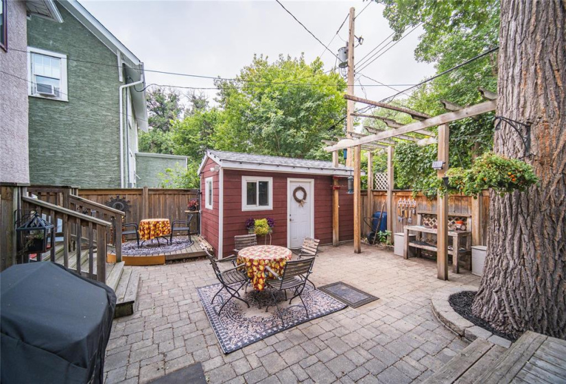 446 Kingston, 4 Bedrooms Bedrooms, 16 Rooms Rooms,2 BathroomsBathrooms,Residential,For Sale,Kingston