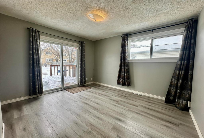 446 Kent, 2 Bedrooms Bedrooms, 6 Rooms Rooms,1 BathroomBathrooms,Residential,For Sale,Kent