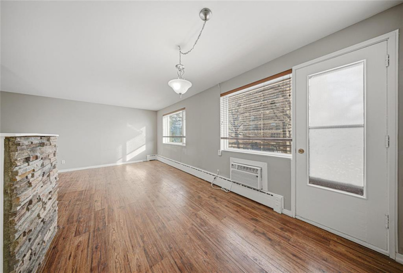 1700 Taylor, 1 Bedroom Bedrooms, 5 Rooms Rooms,1 BathroomBathrooms,Condominium,For Sale,Taylor