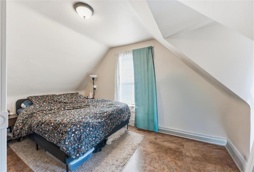 102 Scott, 3 Bedrooms Bedrooms, 12 Rooms Rooms,2 BathroomsBathrooms,Residential,For Sale,Scott