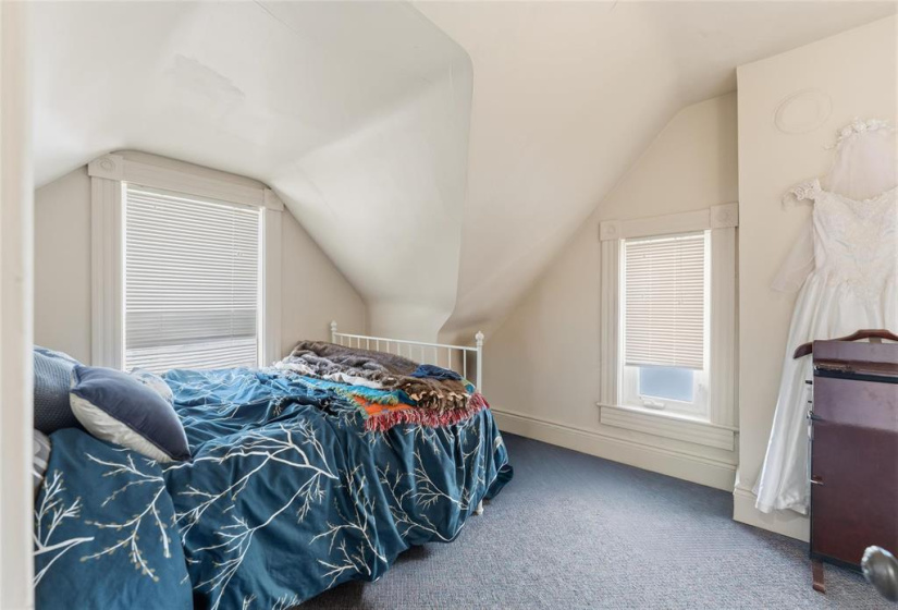 102 Scott, 3 Bedrooms Bedrooms, 12 Rooms Rooms,2 BathroomsBathrooms,Residential,For Sale,Scott