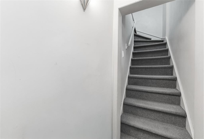 102 Scott, 3 Bedrooms Bedrooms, 12 Rooms Rooms,2 BathroomsBathrooms,Residential,For Sale,Scott