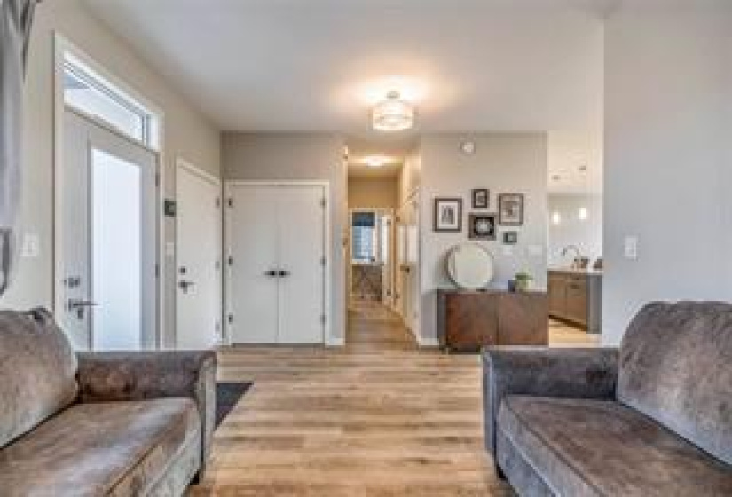 13 NORTHWATER, 4 Bedrooms Bedrooms, 12 Rooms Rooms,2 BathroomsBathrooms,Residential,For Sale,NORTHWATER