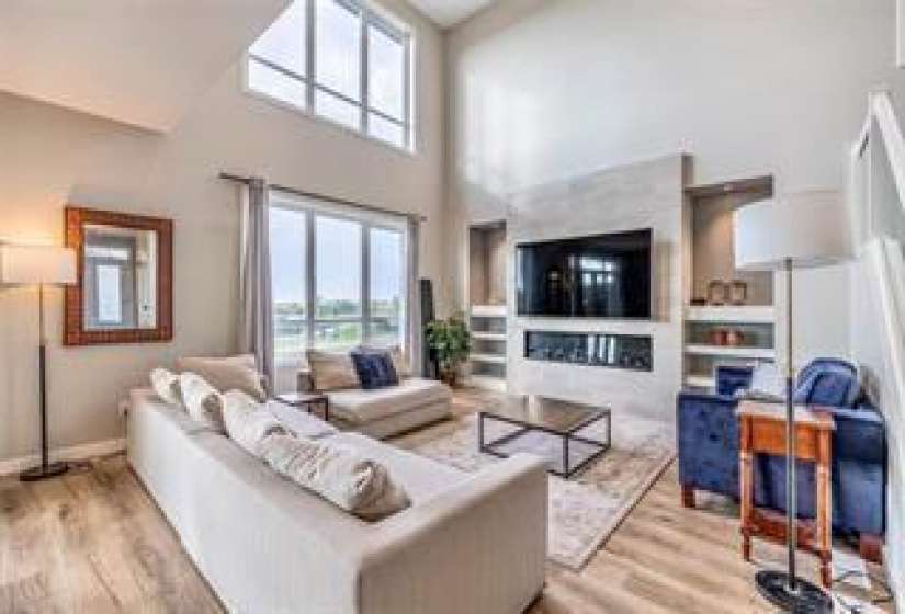 13 NORTHWATER, 4 Bedrooms Bedrooms, 12 Rooms Rooms,2 BathroomsBathrooms,Residential,For Sale,NORTHWATER