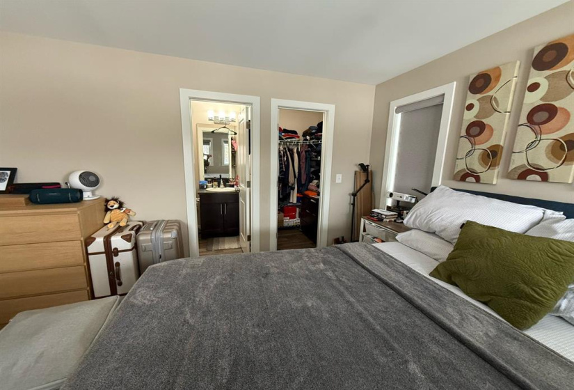 409 Pandora, 3 Bedrooms Bedrooms, 10 Rooms Rooms,2 BathroomsBathrooms,Condominium,For Sale,Pandora