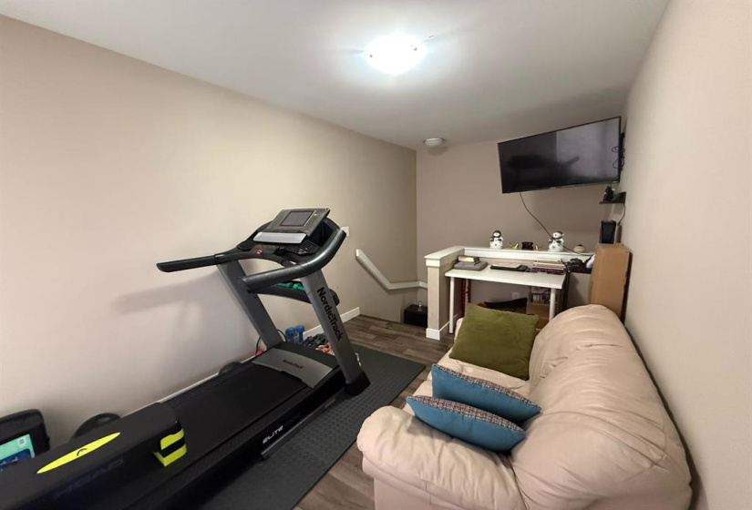 409 Pandora, 3 Bedrooms Bedrooms, 10 Rooms Rooms,2 BathroomsBathrooms,Condominium,For Sale,Pandora