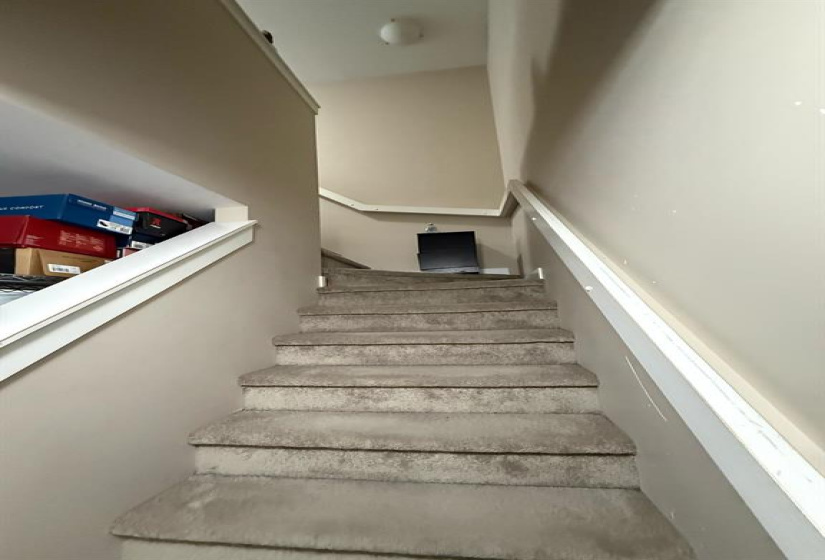 409 Pandora, 3 Bedrooms Bedrooms, 10 Rooms Rooms,2 BathroomsBathrooms,Condominium,For Sale,Pandora