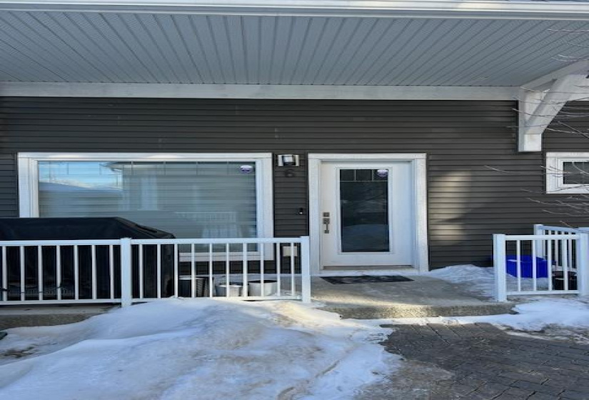 409 Pandora, 3 Bedrooms Bedrooms, 10 Rooms Rooms,2 BathroomsBathrooms,Condominium,For Sale,Pandora