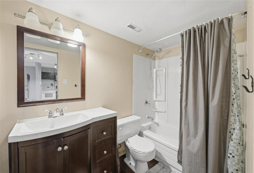 225 Princeton, 1 Bedroom Bedrooms, 5 Rooms Rooms,1 BathroomBathrooms,Condominium,For Sale,Princeton