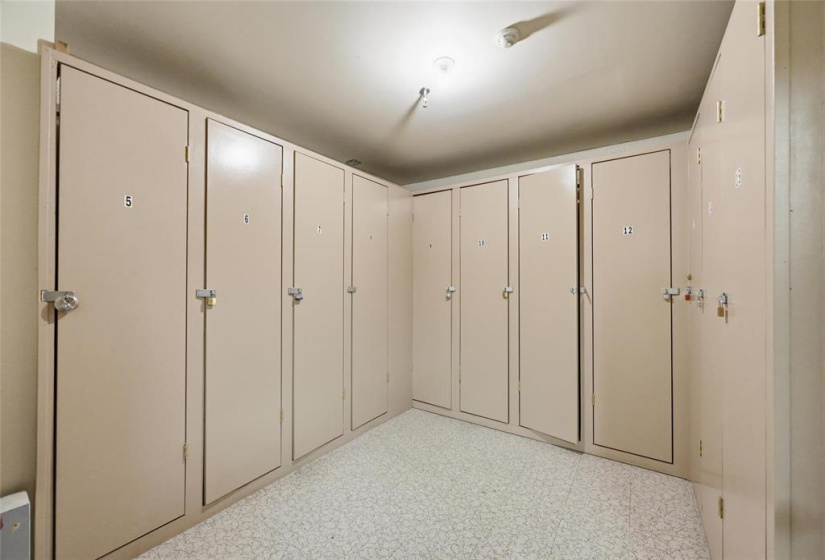 225 Princeton, 1 Bedroom Bedrooms, 5 Rooms Rooms,1 BathroomBathrooms,Condominium,For Sale,Princeton