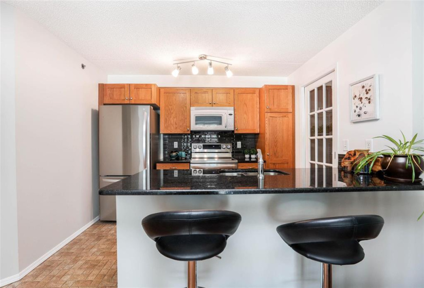 500 Tache, 2 Bedrooms Bedrooms, 6 Rooms Rooms,1 BathroomBathrooms,Condominium,For Sale,Tache