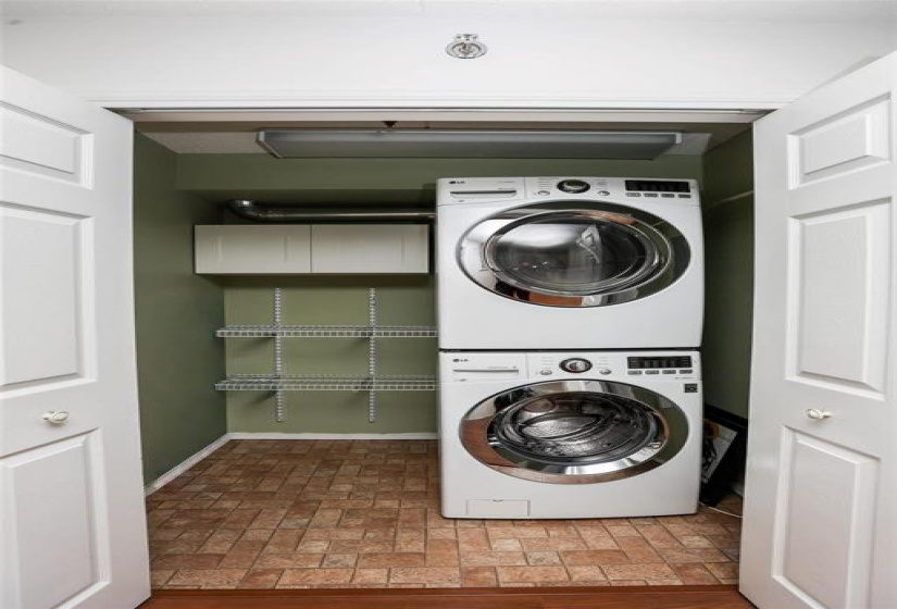 500 Tache, 2 Bedrooms Bedrooms, 6 Rooms Rooms,1 BathroomBathrooms,Condominium,For Sale,Tache